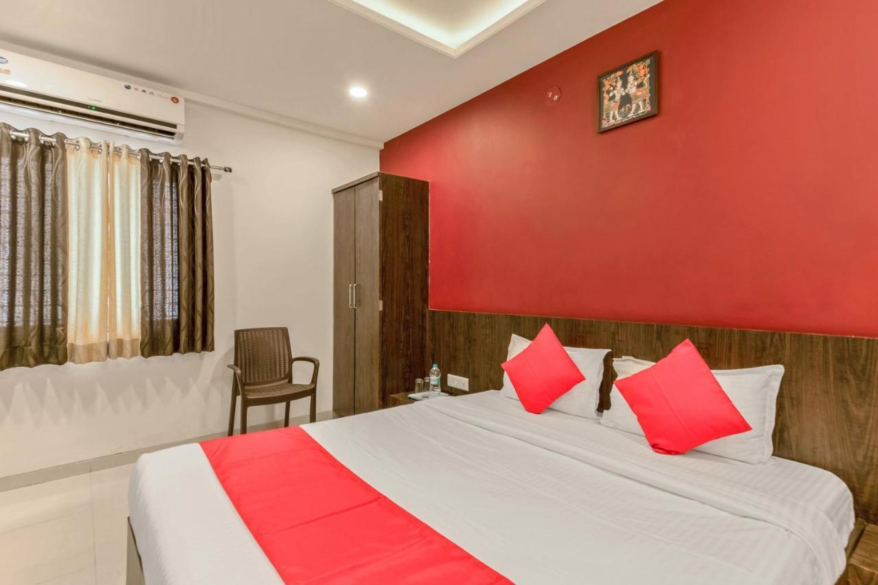 Oyo Flagship 19196 Shree Sai Niladri Residency Shirdi Extérieur photo