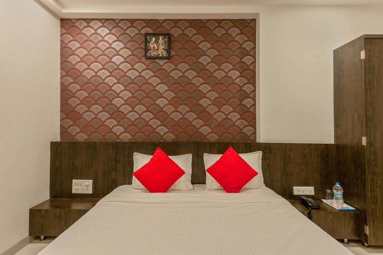 Oyo Flagship 19196 Shree Sai Niladri Residency Shirdi Extérieur photo
